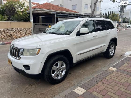 ג'יפ / Jeep גרנד צ'ירוקי 4X4 Laredo אוט' 3.6 (282 כ''ס) בנזין 2011 למכירה בפרדס חנה כרכור