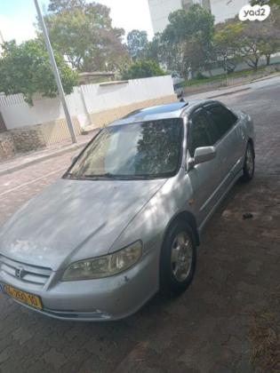 הונדה אקורד V6 אוט' 3.0 (200 כ''ס) בנזין 2001 למכירה ברמלה