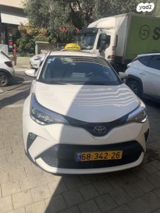 טויוטה C-HR Comfort אוט' 1.8 (122 כ''ס) בנזין 2021 למכירה בראשון לציון