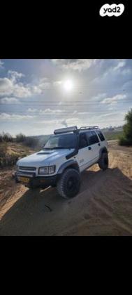 איסוזו טרופר ארוך 4X4 S אוט' דיזל 3.0 (159 כ''ס) דיזל 2001 למכירה בחדרה