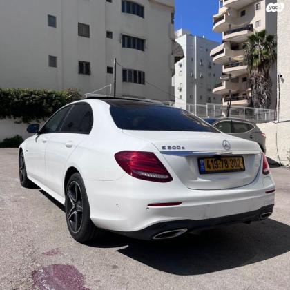 מרצדס E-Class E300E Avantgarde הייבריד אוט' 2.0 (211 כ''ס) היברידי חשמל / בנזין 2020 למכירה בראשון לציון