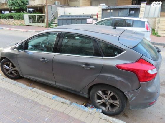 פורד פוקוס Sport הצ'בק אוט' 1.6 (125 כ"ס) בנזין 2012 למכירה בבני ברק