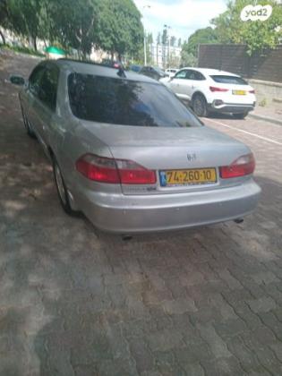 הונדה אקורד V6 אוט' 3.0 (200 כ''ס) בנזין 2001 למכירה ברמלה