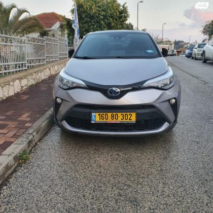 טויוטה C-HR Chic הייבריד אוט' 1.8 (98 כ"ס) בנזין 2020 למכירה בתל אביב יפו