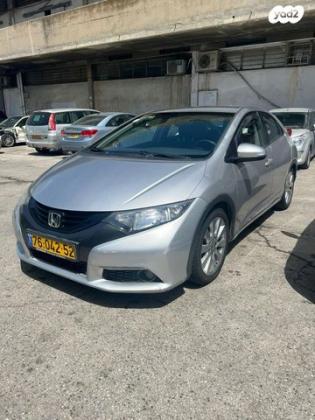 הונדה סיוויק האצ'בק החדשה Sport Design אוט' 1.8 (142 כ''ס) בנזין 2013 למכירה במעלה אדומים