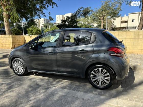 פיג'ו 208 Active Pro אוט' 1.2 (110 כ"ס) בנזין 2015 למכירה בחדרה