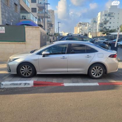 טויוטה קורולה הייבריד Sense סדאן אוט' 1.8 (98 כ''ס) בנזין 2021 למכירה בנתיבות