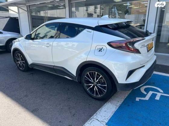 טויוטה C-HR Lounge הייבריד אוט' 1.8 (98 כ''ס) בנזין 2019 למכירה ברעננה