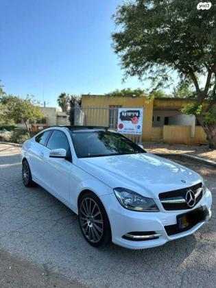 מרצדס C-Class קופה / קבריולט C180 אוט' 1.6 (156 כ''ס) בנזין 2013 למכירה בפתח תקווה