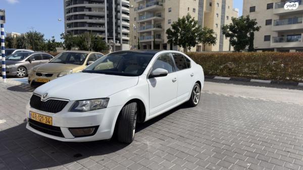 סקודה אוקטביה Elegance אוט' 1.8 (180 כ''ס) בנזין 2015 למכירה בקרית מוצקין