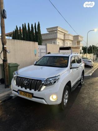 טויוטה לנד קרוזר ארוך 4X4 Luxury אוט' דיזל 7 מק' 2.8 (177 כ"ס) דיזל 2017 למכירה בחדרה