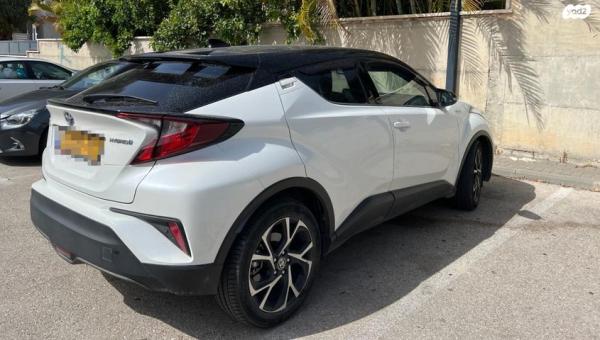 טויוטה C-HR Chic הייבריד אוט' 1.8 (98 כ"ס) בנזין 2020 למכירה בראשון לציון