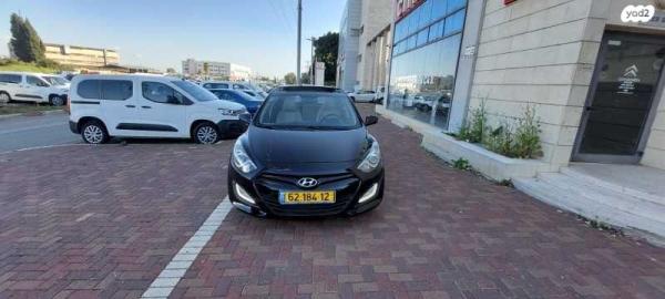 יונדאי i30 Inspire אוט' 1.6 (135 כ"ס) בנזין 2012 למכירה בכפר סבא