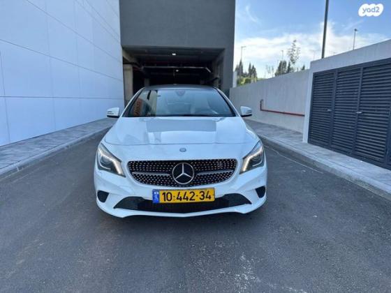 מרצדס CLA CLA180 Urban אוט' 1.6 (122 כ"ס) בנזין 2015 למכירה באבן יהודה