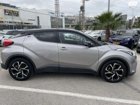 טויוטה C-HR Chic הייבריד אוט' 1.8 (98 כ"ס) בנזין 2018 למכירה ב