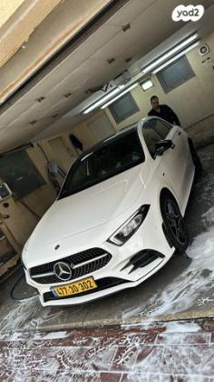 מרצדס A-Class A250E AMG הייבריד הצ'בק אוט' 1.3 (160 כ''ס) היברידי חשמל / בנזין 2021 למכירה בתל אביב יפו