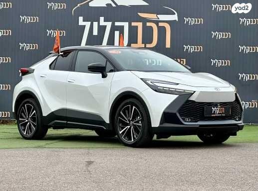 טויוטה C-HR Lounge ST אוט' 1.8 (140 כ''ס) בנזין 2024 למכירה בחיפה