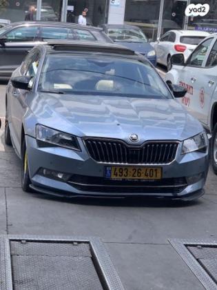 סקודה סופרב (עד 2019) Sportline אוט' 2.0 (220 כ''ס) בנזין 2018 למכירה בפתח תקווה