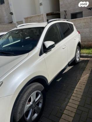 טויוטה RAV4 ארוך 4X4 Premium אוט' 2.0 (151 כ''ס) בנזין 2014 למכירה ברמלה