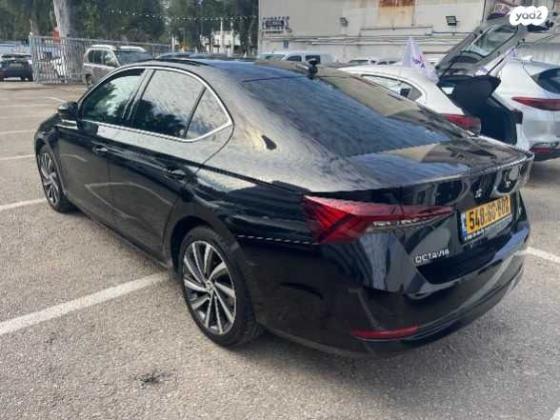 סקודה אוקטביה Style אוט' 1.5 (150 כ''ס) בנזין 2021 למכירה בתל אביב יפו