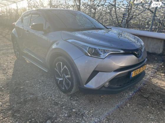 טויוטה C-HR Chic הייבריד אוט' 1.8 (98 כ"ס) בנזין 2017 למכירה באריאל