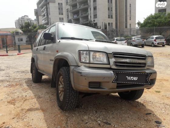 איסוזו טרופר ארוך 4X4 S אוט' דיזל 3.0 (159 כ''ס) דיזל 2004 למכירה בכפר יונה