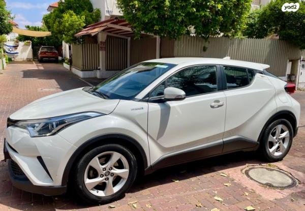 טויוטה C-HR City הייבריד אוט' 1.8 (98 כ"ס) בנזין 2019 למכירה בבית דגן