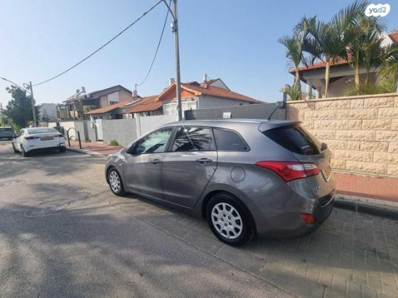 יונדאי i30 Inspire סטיישן אוט' 1.6 (135 כ"ס) בנזין 2013 למכירה ברחובות