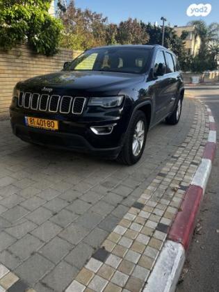 ג'יפ / Jeep גרנד צ'ירוקי 4X4 Laredo + SR אוט' 3.6 (282 כ''ס) בנזין 2017 למכירה בפתח תקווה