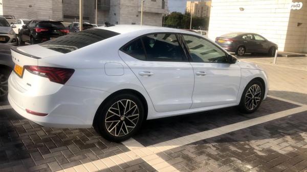 סקודה אוקטביה Dynamic אוט' 1.0 (110 כ"ס) בנזין 2021 למכירה בחיפה