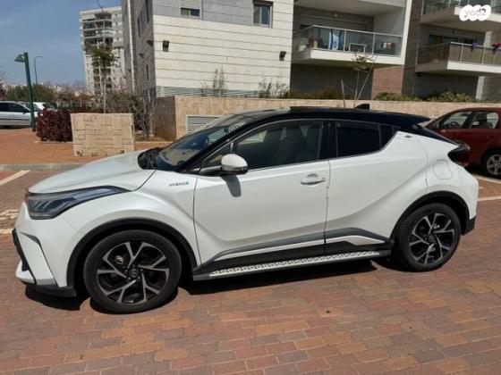 טויוטה C-HR Chic הייבריד אוט' 1.8 (98 כ"ס) בנזין 2020 למכירה ברחובות