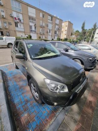 טויוטה RAV4 ארוך 4X4 GLI אוט' 2.0 (152 כ''ס) בנזין 2007 למכירה בתל אביב יפו