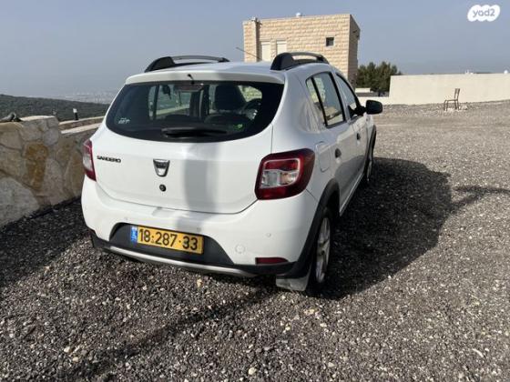 דאצ'יה סנדרו Stepway Laureate ידני טורבו בנזין 0.9 (90 כ"ס) בנזין 2015 למכירה בחיפה