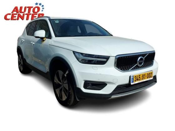 וולוו XC40 T3 Momentum P אוט' 1.5 (163 כ''ס) בנזין 2021 למכירה ב