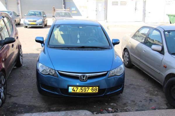 הונדה סיוויק סדאן החדשה LS אוט' 1.8 (140 כ''ס) בנזין 2009 למכירה בפתח תקווה