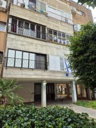 דירה 5 חדרים להשכרה בתל אביב יפו | בירנית