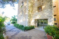 דירה 5.5 חדרים להשכרה בירושלים | ההגנה | הגבעה הצרפתית