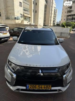 מיצובישי אאוטלנדר PHEV 4X4 S. Edition הייבריד אוט' 5 מק' 2.4 (135 כ''ס) היברידי חשמל / בנזין 2021 למכירה בחולון