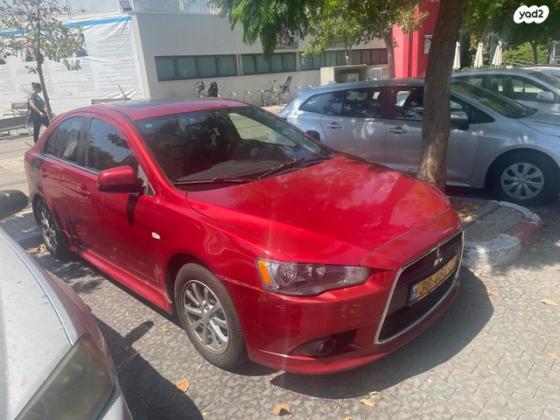 מיצובישי לנסר ספורטבק Sport אוט' 5 דל' 1.8 (140 כ"ס) בנזין 2014 למכירה בתל אביב יפו