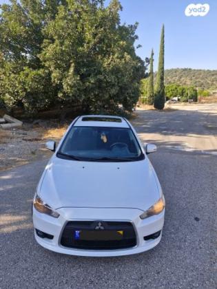 מיצובישי לנסר ספורטבק Sport אוט' 5 דל' 1.8 (140 כ"ס) בנזין 2015 למכירה בחריש