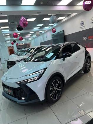 טויוטה C-HR Lounge ST אוט' 1.8 (140 כ''ס) בנזין 2024 למכירה בראשון לציון