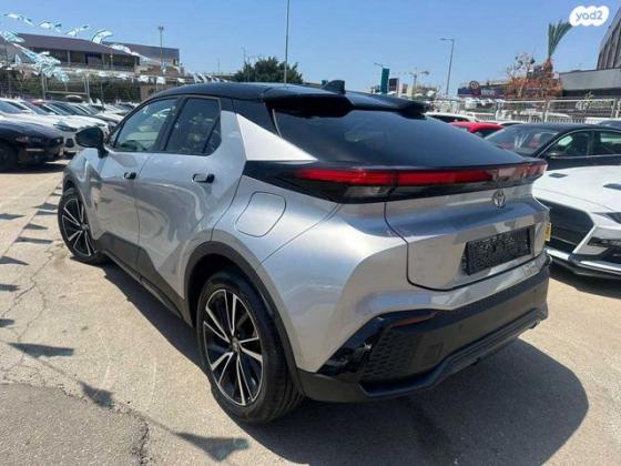 טויוטה C-HR Lounge ST אוט' 1.8 (140 כ''ס) בנזין 2024 למכירה בראשון לציון