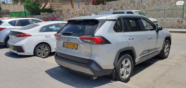 טויוטה RAV4 הייבריד E-xperience הייבריד 5 דל' אוט' 2.5 (178 כ''ס) בנזין 2020 למכירה בבית שמש