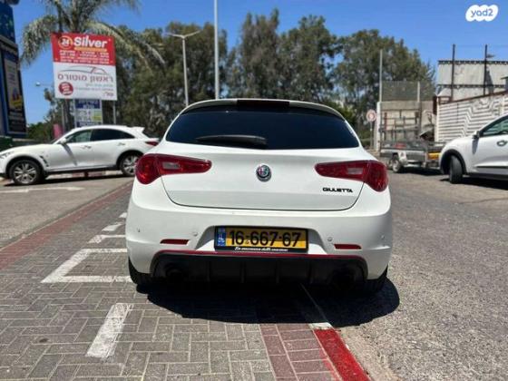 אלפא רומיאו ג'ולייטה תלתן ירוק Quadrifoglio ידני 1.7 (230 כ''ס) בנזין 2010 למכירה בראשון לציון