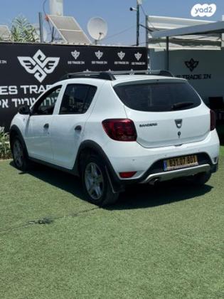 דאצ'יה סנדרו Stepway Laureate ידני טורבו דיזל 1.5 (95 כ''ס) דיזל 2019 למכירה בלוד