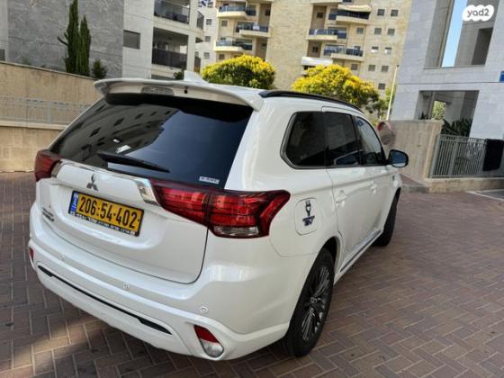 מיצובישי אאוטלנדר PHEV 4X4 S. Edition הייבריד אוט' 5 מק' 2.4 (135 כ''ס) היברידי חשמל / בנזין 2021 למכירה בחולון