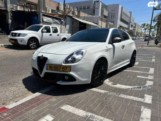 אלפא רומיאו ג'ולייטה תלתן ירוק Quadrifoglio ידני 1.7 (230 כ''ס) בנזין 2010 למכירה בראשון לציון