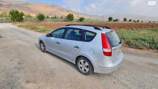 יונדאי i30CW Inspire סטיישן אוט' 1.6 (126 כ''ס) בנזין 2010 למכירה בנווה אור