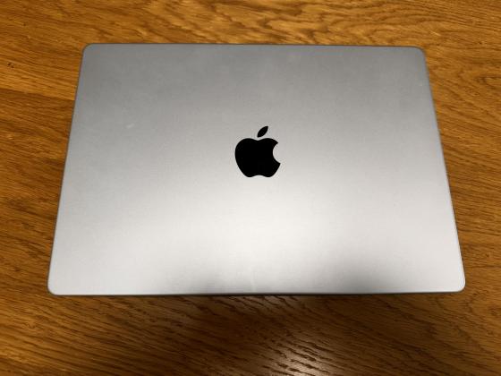 Apple MACBOOK PRO