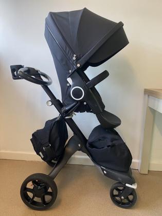 Stokke Xplory True Black Edition